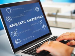 Read more about the article What is Affiliate Marketing and How does it work?